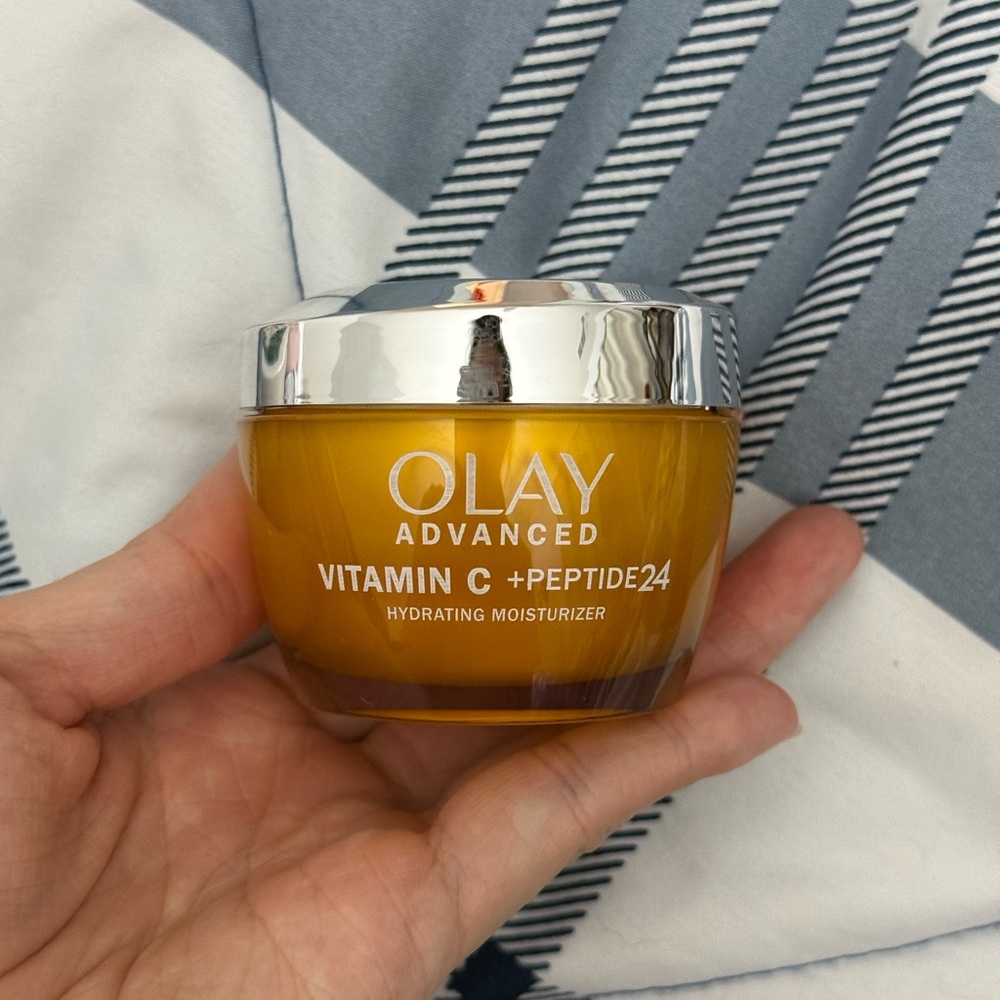 Olay Advanced Vitamin C + Peptide24 Hydrating Moisturizer BRAND NEW